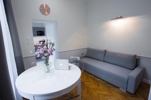 Hostal Angel House Aparthotel