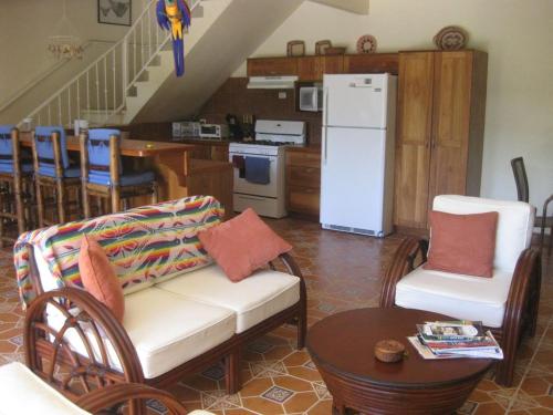 Villa Vista Verde Ground Floor Home in Quepos Villa Vista Verde Ground Floor Home in Quepos