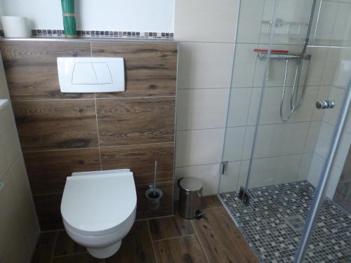 Bathroom, Ferienwohnung "Im Berggarten" in Strotzbusch Bathroom, Ferienwohnung "Im Berggarten" in Strotzbusch