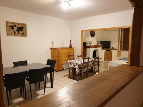 LE GÎTE LA BLAQUIÉRE (LE GITE LA BLAQUIERE) in 海濱 LE GÎTE LA BLAQUIÉRE (LE GITE LA BLAQUIERE) in 海濱