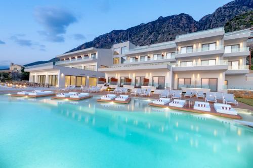 Swimming pool, Messinian Icon Hotel & Suites in Kalamata Swimming pool, Messinian Icon Hotel & Suites in Kalamata