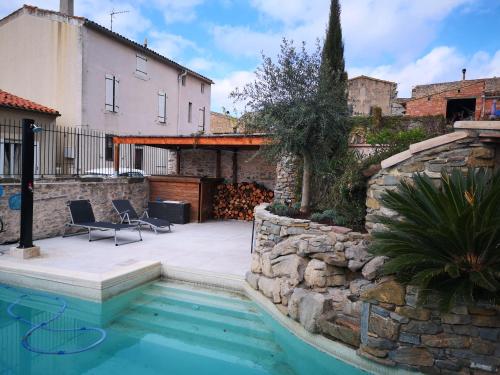 L'Ours des Corbières - Chambres d'hôtes (L'Ours des Corbieres - Chambres d'hotes) in Lagrasse L'Ours des Corbières - Chambres d'hôtes (L'Ours des Corbieres - Chambres d'hotes) in Lagrasse