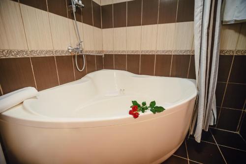Topaz Hotel in Kamensk-Uralskiy Topaz Hotel in Kamensk-Uralskiy