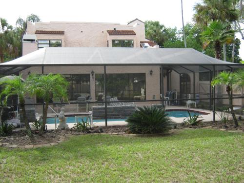 Mediterranean Style Mansion with Pool and Close to Beaches in Gulfport (FL) Mediterranean Style Mansion with Pool and Close to Beaches in Gulfport (FL)