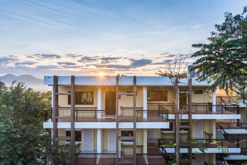 Exterior view, Chiang Rai Lake Hill Resort in Nang Lae Exterior view, Chiang Rai Lake Hill Resort in Nang Lae