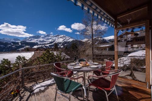 Balcony/terrace, Chalet Alpenrebe in Wengen Balcony/terrace, Chalet Alpenrebe in Wengen