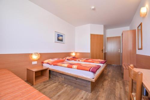 This photo about OEKOTEL Topark Hotel shared on HyHotel.com