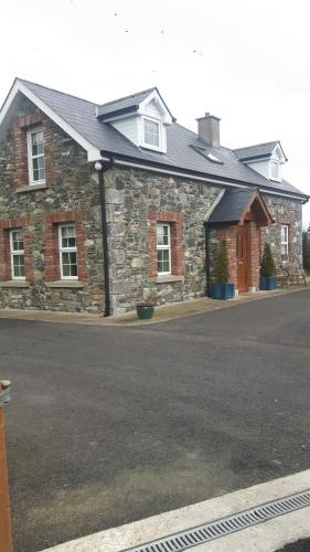 Exterior view, Nellies Cottage B&B in Cavan Exterior view, Nellies Cottage B&B in Cavan