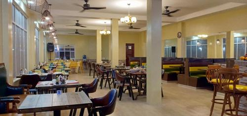 Restaurant, Jelly's Haven Resort in Bantayan Island Restaurant, Jelly's Haven Resort in Bantayan Island