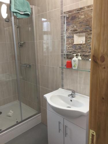 Baño, Redington House SelfCatering accommodation in Cobh Baño, Redington House SelfCatering accommodation in Cobh
