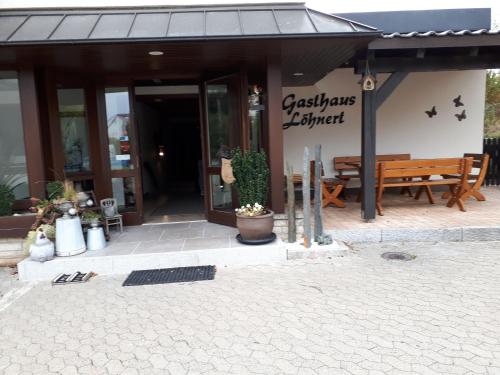 Entrance, Gastehaus Loehnert GmbH in Coburg Entrance, Gastehaus Loehnert GmbH in Coburg