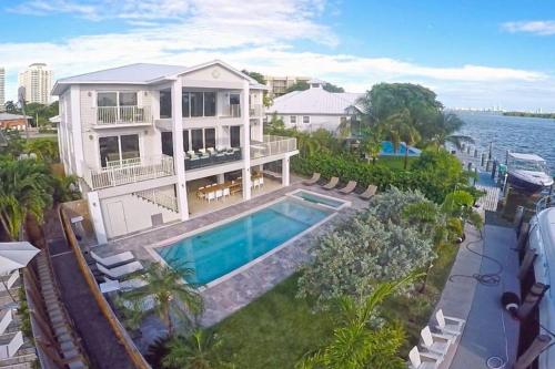 Villa Estelle in Miami (FL) Villa Estelle in Miami (FL)