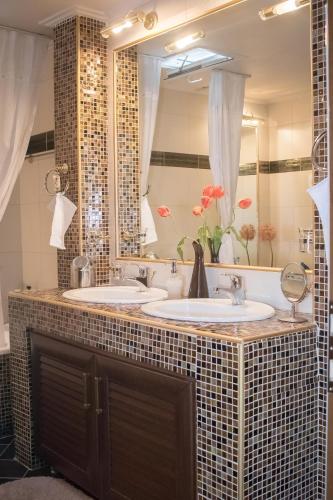 Ванна кімната, Luxury Family Villa Meteora in Diava Ванна кімната, Luxury Family Villa Meteora in Diava