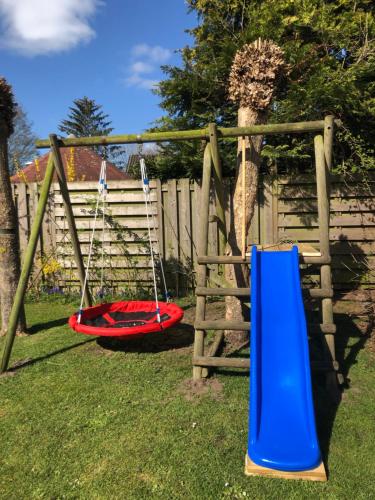 Playground, Woning tussen bos en water in Dalfsen Playground, Woning tussen bos en water in Dalfsen