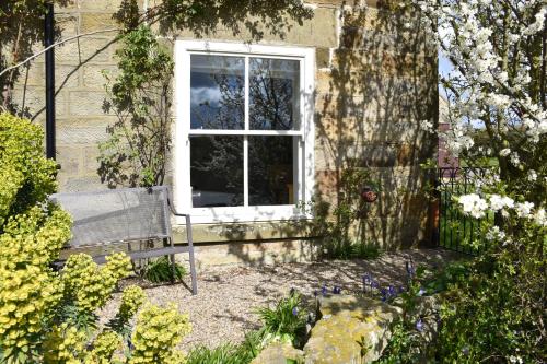 Exterior view, The Hayloft Cottage in Newholm Exterior view, The Hayloft Cottage in Newholm