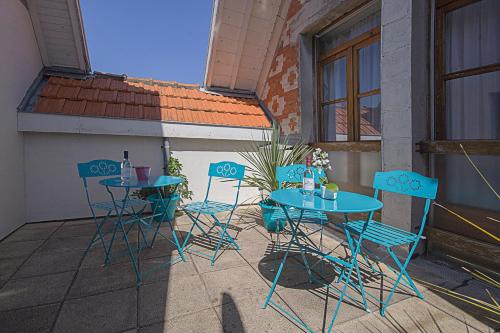 Terraza/balcón, Hotel Le Dauphin in Arcachon Terraza/balcón, Hotel Le Dauphin in Arcachon