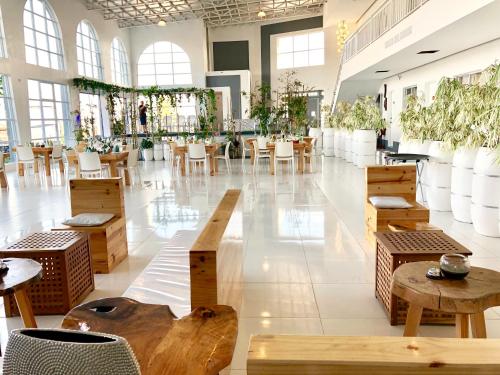 ร็อคกา เดล การ์ดา เรสซิเดนซ์ (Rocca Del Garda Residences) in บีนาโงนัน ร็อคกา เดล การ์ดา เรสซิเดนซ์ (Rocca Del Garda Residences) in บีนาโงนัน