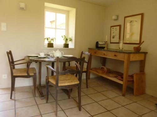 Konyha, Chateau de Vesset in Jaligny-sur-Besbre Konyha, Chateau de Vesset in Jaligny-sur-Besbre