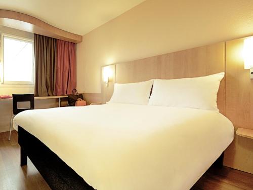 This photo about Hotel ibis Braga shared on HyHotel.com