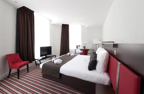 เมอร์เคียว อ็องกูเลิม - โฮเทล เดอ ฟร้องซ์ (Mercure Angoulême - Hôtel de France) in อองกูแลม ซิตี้ เซ็นเตอร์ เมอร์เคียว อ็องกูเลิม - โฮเทล เดอ ฟร้องซ์ (Mercure Angoulême - Hôtel de France) in อองกูแลม ซิตี้ เซ็นเตอร์