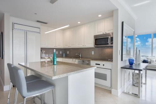 在meiguo.com看到的Ritz-Carlton Coconut Grove的介绍图片