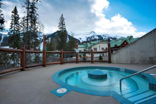 جاكوزي, Lizard Creek Lodge in Fernie جاكوزي, Lizard Creek Lodge in Fernie