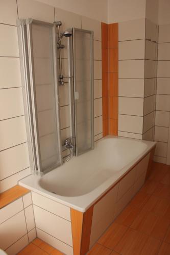 ห้องน้ำ, Gastewohnung in Dobeln in โดเบลน์ ห้องน้ำ, Gastewohnung in Dobeln in โดเบลน์
