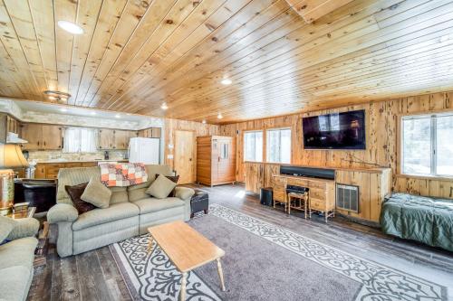 Tamarack Dream in Tamarack Mountain Tamarack Dream in Tamarack Mountain