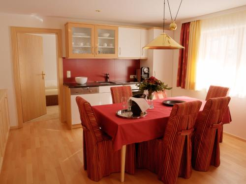 Konyha, Pension Grissemann in Lech Városközpont Konyha, Pension Grissemann in Lech Városközpont