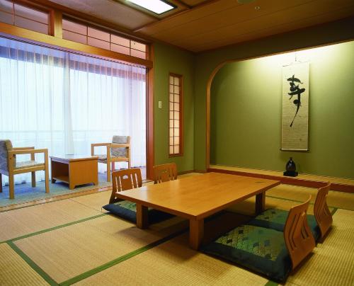 This photo about Hotel Aoshima Cinq Male shared on HyHotel.com