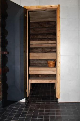Bathroom, Mantyrinne in Syote Bathroom, Mantyrinne in Syote