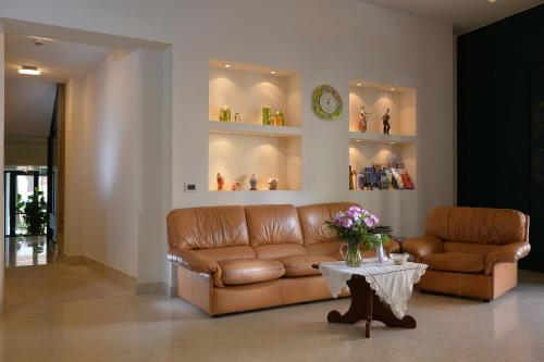 Lobby, Hotel Siena in Verona Lobby, Hotel Siena in Verona