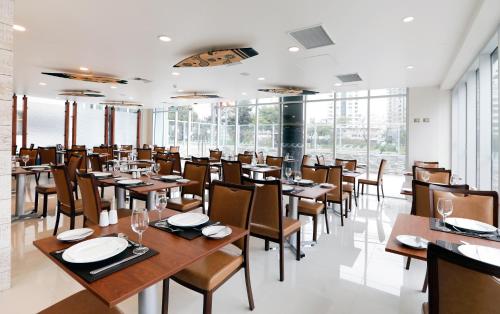 Restoran, Hotel Diego de Almagro Viña del Mar (Hotel Diego de Almagro Vina del Mar) in Vina Del Mar Restoran, Hotel Diego de Almagro Viña del Mar (Hotel Diego de Almagro Vina del Mar) in Vina Del Mar