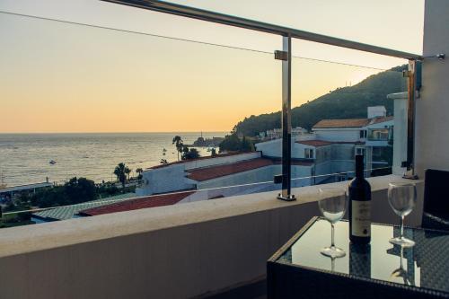 Balkon/teras, Vile Oliva Hotel & Resort in Petrovac Balkon/teras, Vile Oliva Hotel & Resort in Petrovac