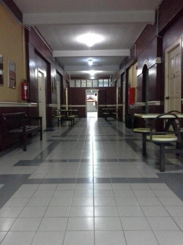 KUALA BESUT JETTY BUDGET HOTEL AIN - In front of Kuala Besut Jetty in 巴述 KUALA BESUT JETTY BUDGET HOTEL AIN - In front of Kuala Besut Jetty in 巴述