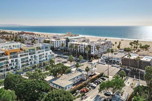 Ocean Lodge Santa Monica Beach Hotel Los Angeles 