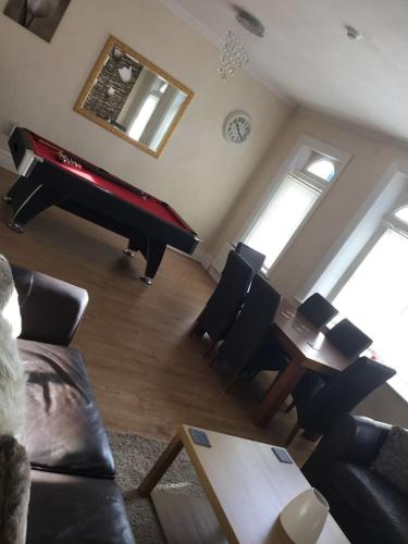 5 bed maisonette central Westkirby in West Kirby 5 bed maisonette central Westkirby in West Kirby