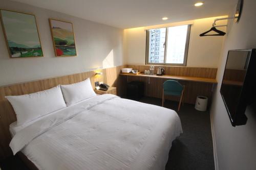 This photo about King Lei-Lei Hotel shared on HyHotel.com