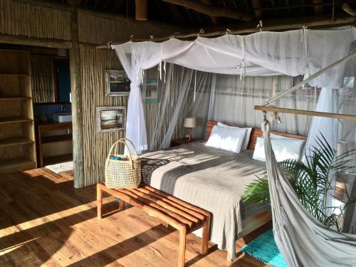 Travessia Beach Lodge in Tofo Travessia Beach Lodge in Tofo