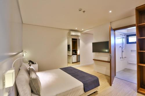 This photo about Quality Hotel Blumenau shared on HyHotel.com