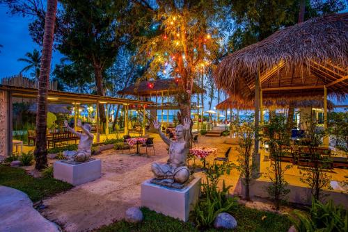 Bar/lounge, Villa Cha-Cha Krabi Beachfront Resort in Krabi Bar/lounge, Villa Cha-Cha Krabi Beachfront Resort in Krabi