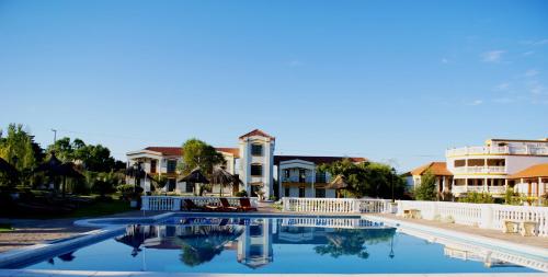Hotel El Cortijo Apart Hotel & Spa