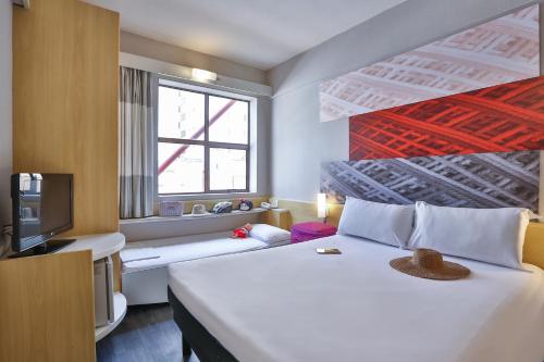 This photo about Ibis Maringa shared on HyHotel.com