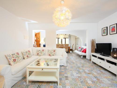 Holiday Home Verano by Interhome in Les Cometes Holiday Home Verano by Interhome in Les Cometes