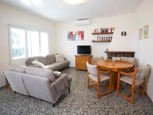 Holiday Home Lina by Interhome in Les Cometes Holiday Home Lina by Interhome in Les Cometes