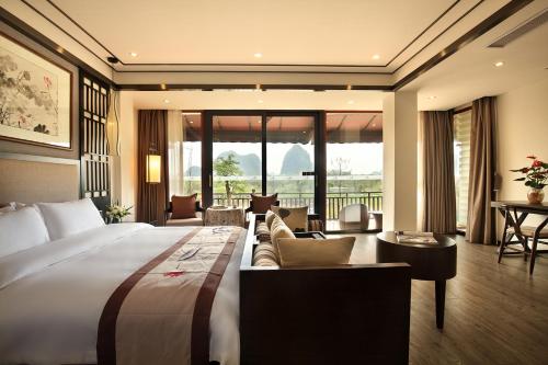 Guilin Peach Blossom River Resort in Guilin Guilin Peach Blossom River Resort in Guilin