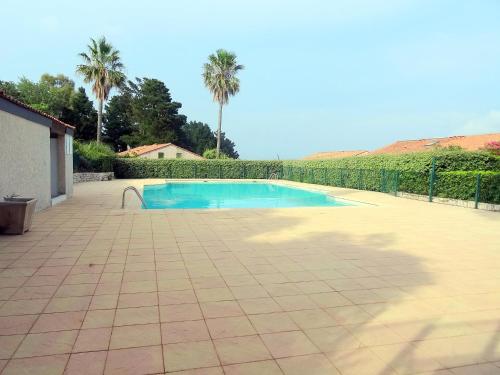 Holiday Home Domaine des Vignes in Cogolin Holiday Home Domaine des Vignes in Cogolin