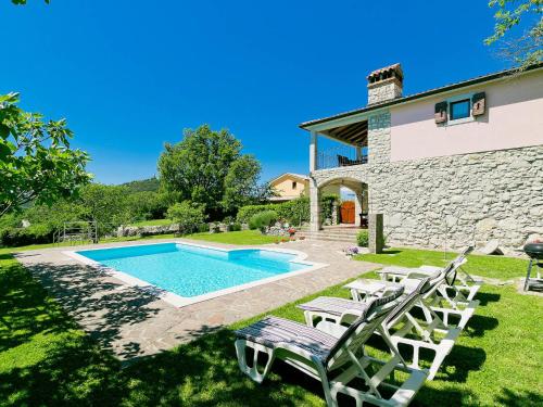 Holiday Home Panorama 2 by Interhome in لابين Holiday Home Panorama 2 by Interhome in لابين