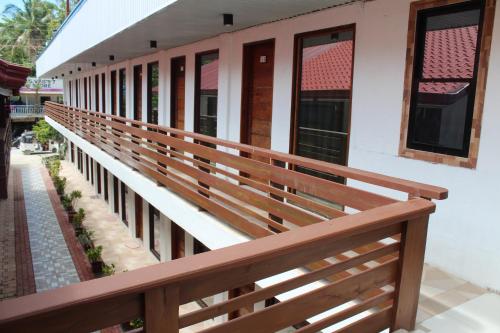 Balcony/terrace, Ronaldo's Inn Siargao by Cocotel in Siargao Island Balcony/terrace, Ronaldo's Inn Siargao by Cocotel in Siargao Island