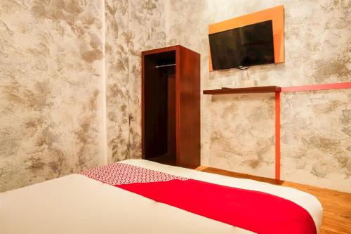 This photo about OYO 457 The Sleepover Hotel shared on HyHotel.com